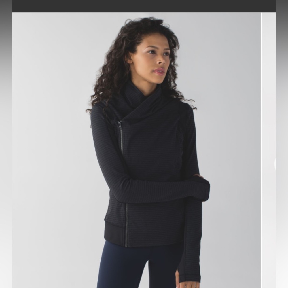 NWOT. Lululemon Bhakti Yoga Jacket
Luon Pique Black Dark Slate / Black